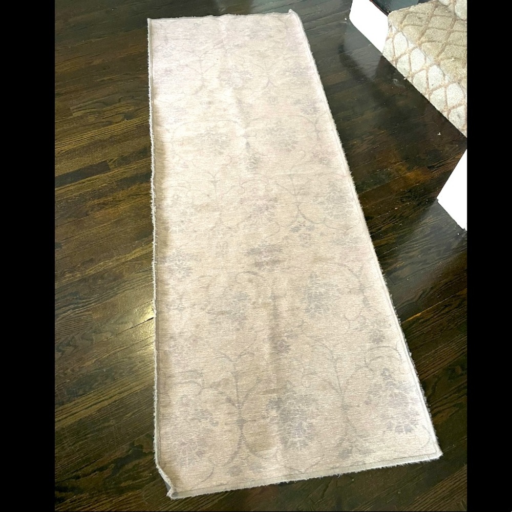 Ruggable rug 2.5’x7’ grey